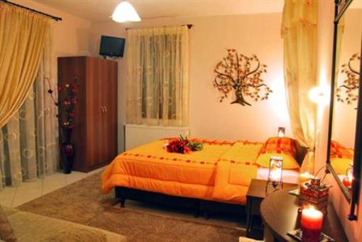фото отеля Anesis Rooms