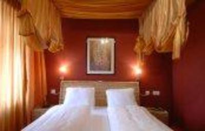 фото отеля Wohlfühlhotel Curuna Scuol