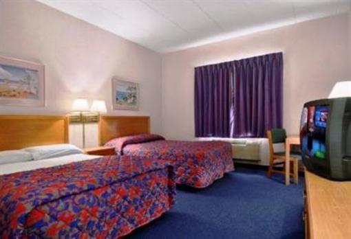 фото отеля Red Roof Inn Milan Sandusky