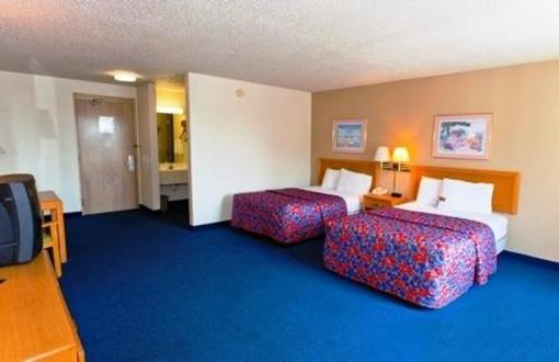 фото отеля Red Roof Inn Milan Sandusky