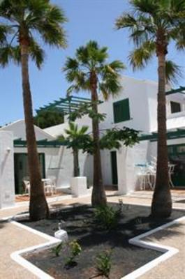 фото отеля Las Lilas Apartments Lanzarote