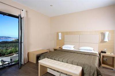 фото отеля Chez Charles Hotel Lumio