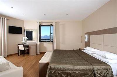 фото отеля Chez Charles Hotel Lumio