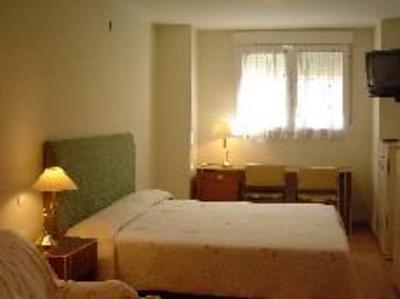фото отеля Hostal El Estudio Almansa
