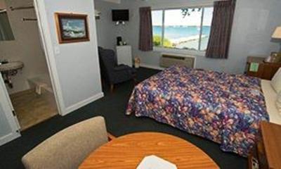 фото отеля Beachfront Inn