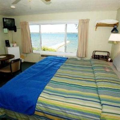 фото отеля Beachfront Inn