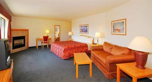 фото отеля AmericInn Lodge & Suites Merrill