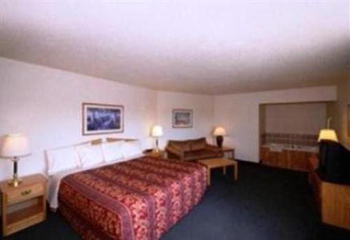 фото отеля AmericInn Lodge & Suites Merrill