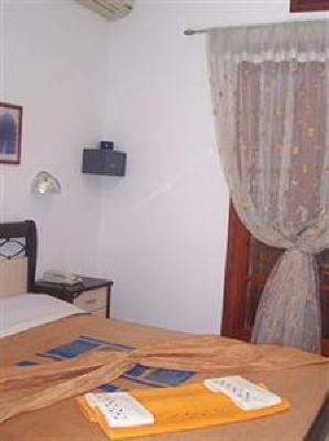 фото отеля The Best Studios & Rooms