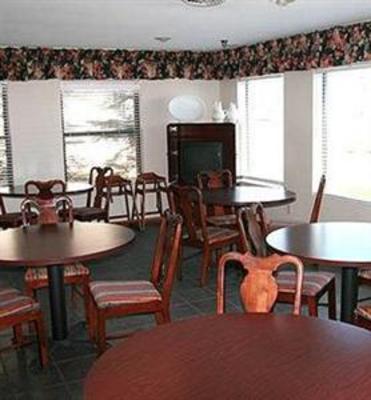 фото отеля The Straits Hotel Mackinaw City