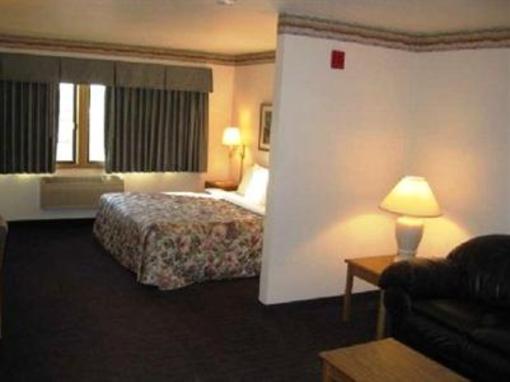 фото отеля Fair Bridge Inn And Suites Thorp