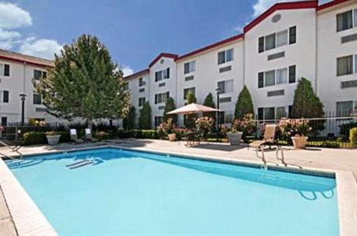 фото отеля Inn America A Budget Motel