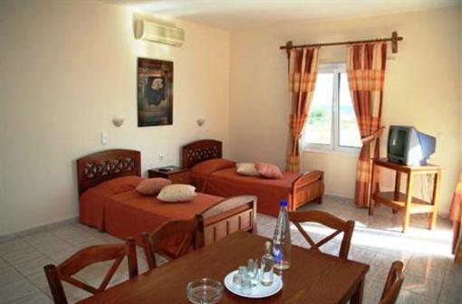 фото отеля Kris Apartments Platanias