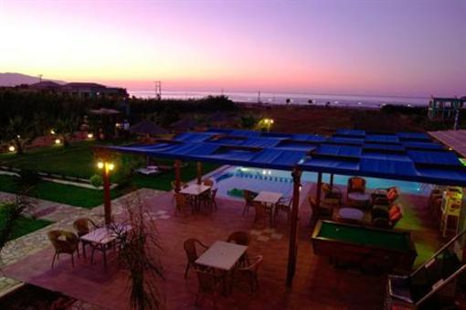 фото отеля Kris Apartments Platanias