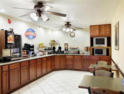 фото отеля Baymont Inn & Suites Yreka