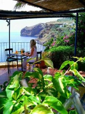 фото отеля Inn & Art Studio Cliff View