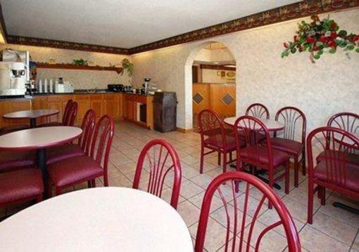 фото отеля Econo Lodge Cave City