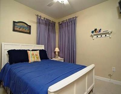 фото отеля Meyer Real Estate Vacation Rentals Indies Fort Morgan (Alabama)