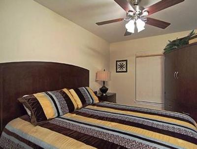 фото отеля Meyer Real Estate Vacation Rentals Indies Fort Morgan (Alabama)