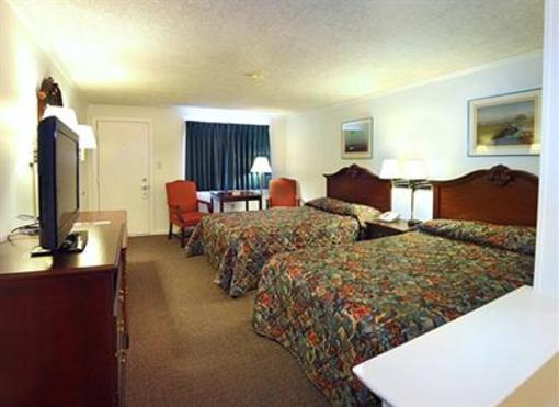 фото отеля Travelers Rest Motel