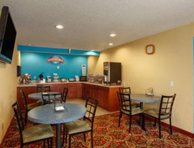 фото отеля Baymont Inn & Suites Warrenton