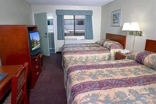 фото отеля Good Nite Inn Calabasas