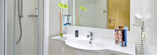 фото отеля Junges Hotel Hamburg