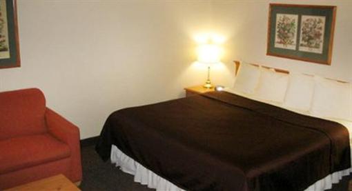 фото отеля AmericInn Lodge and Suites Tomah