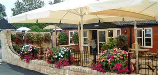 фото отеля The Walnut Tree Inn