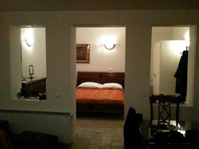 фото отеля Adamis Majesty Suites