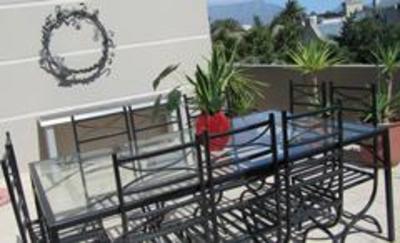 фото отеля Sunset Decks Guesthouse
