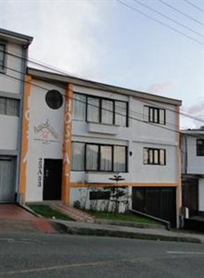 фото отеля Aqui Me Quedo Hostel Manizales