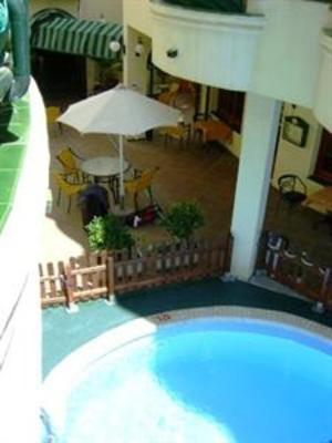 фото отеля Mediterraneo Apartments Nerja