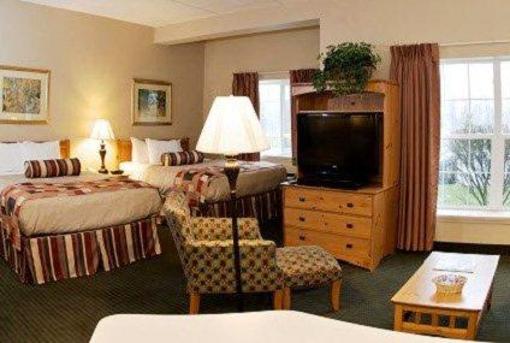фото отеля CrestHill Suites Albany