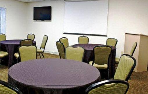 фото отеля CrestHill Suites Albany