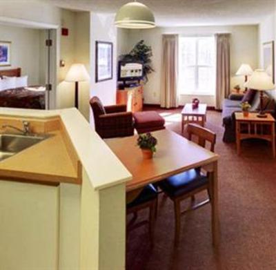 фото отеля CrestHill Suites Albany