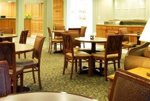 фото отеля CrestHill Suites Albany