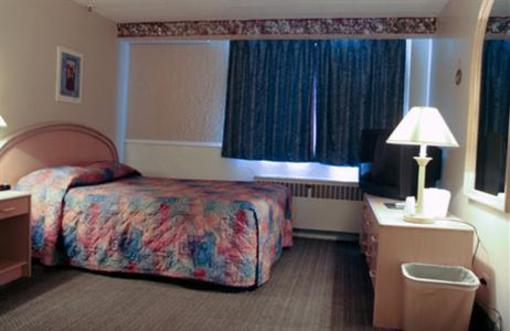 фото отеля Airport Motor Inn