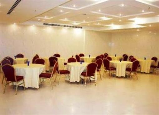 фото отеля Refaaf Al Azizia Hotel