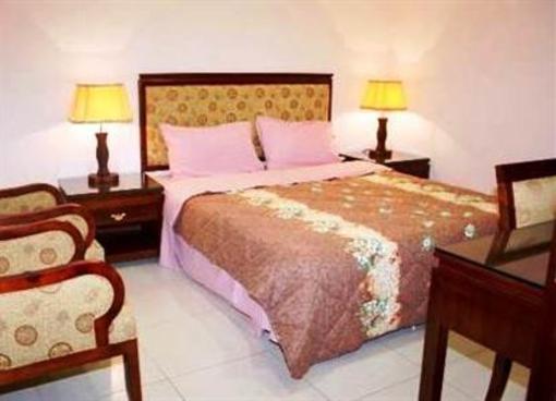 фото отеля Refaaf Al Azizia Hotel