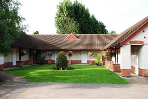 фото отеля Broadlawns Guest House