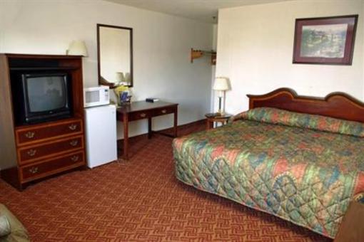 фото отеля Fairview Inn Airport Greensboro (North Carolina)
