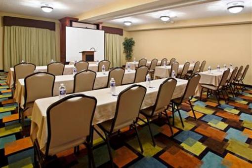 фото отеля Holiday Inn Express Grove City-Prime Outlet Mall