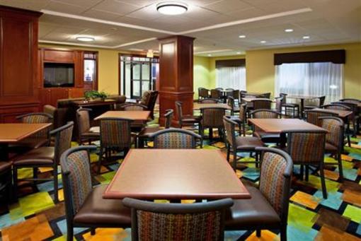 фото отеля Holiday Inn Express Grove City-Prime Outlet Mall