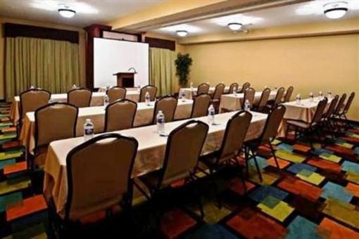 фото отеля Holiday Inn Express Grove City-Prime Outlet Mall
