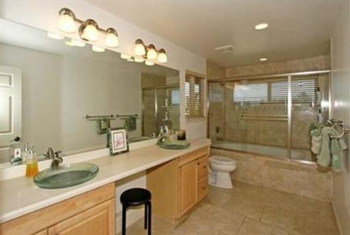 фото отеля Garden Gate Bed & Breakfast Lahaina