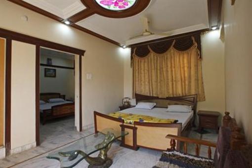 фото отеля Hotel Navaratan Palace