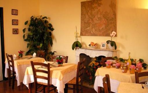 фото отеля L'Antico Borgo Bed & Breakfast Levanto