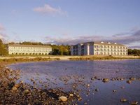 Best Western Plus Harbour Pointe Lakefront