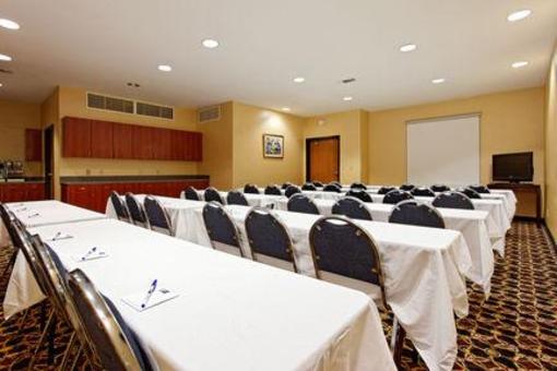фото отеля Holiday Inn Express Crockett
